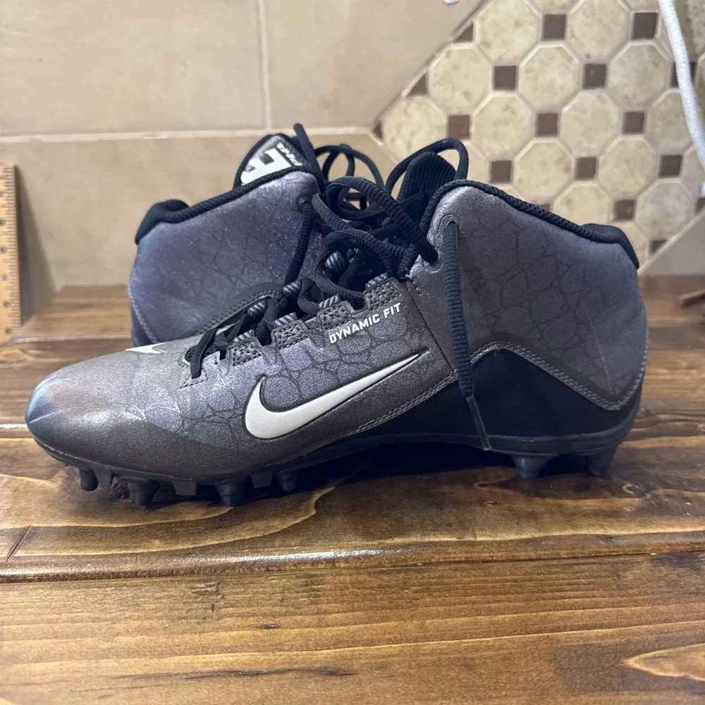 NEW Nike Mens Alpha Strike 2 3/4 TD Football Cleats‎ Gray 725227-010 Size 10.5